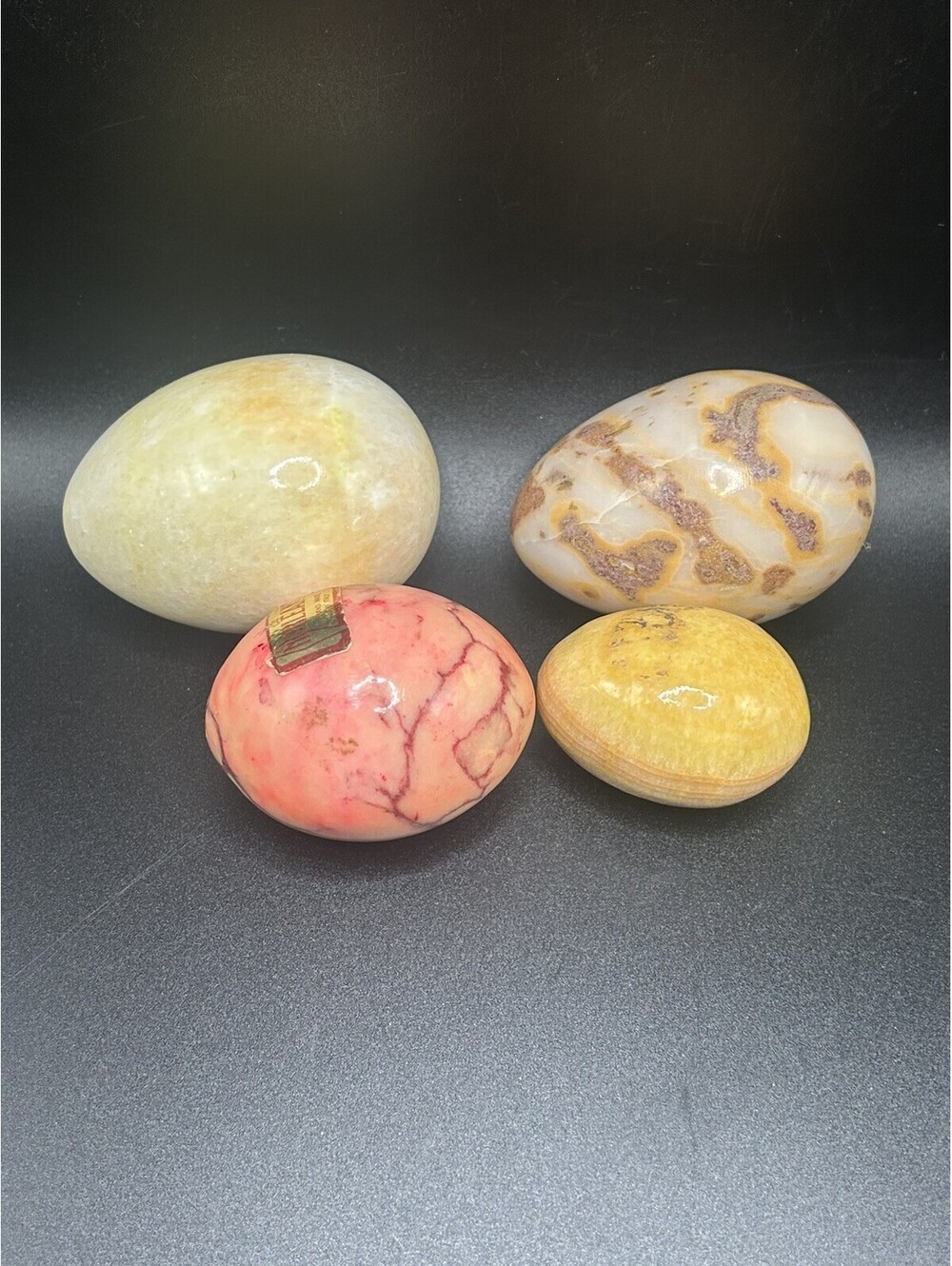 Vintage Lot Of 4 Genuine Alabaster Hand Carved Eggs 1 From Italy 70’s 4 Sizes